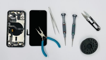 phone fixing stores near me